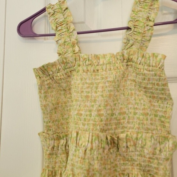 OPT One Pretty Thing Jillian Tiered Floral Smocked Dress Size Medium NWT - Picture 5 of 10